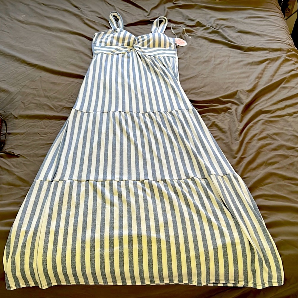Maxi dress flowy